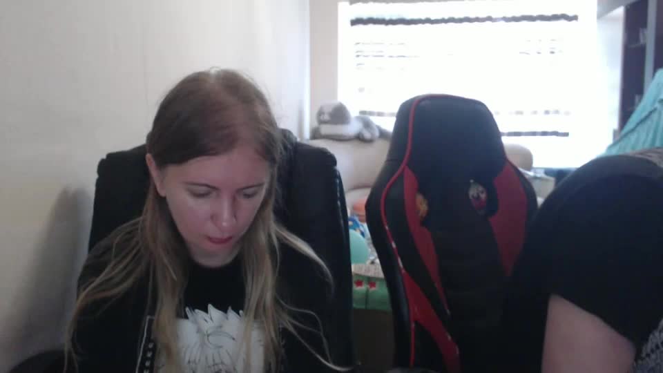 jenisandpeter Live Sex December 19, 2025