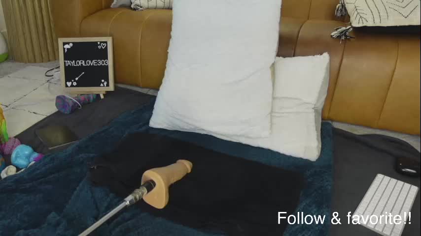 taylor_love_303 Live Sex December 14, 2025