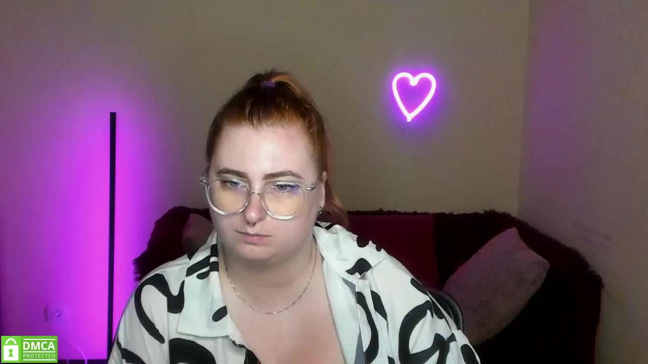 Aliciaredluv Live Sex December 17, 2025
