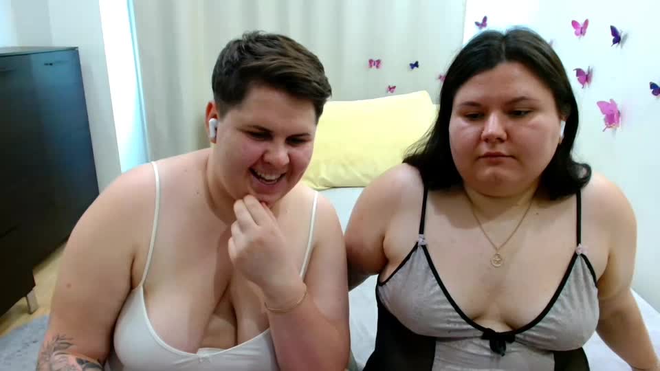 beckyandellen Live Sex December 18, 2025