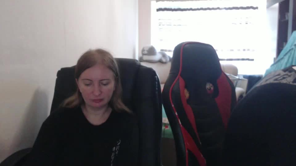 jenisandpeter Live Sex December 19, 2025