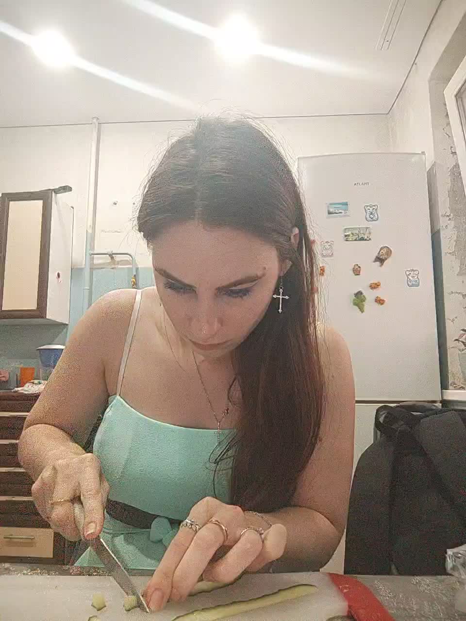 Sinner-5 Live Sex December 14, 2025