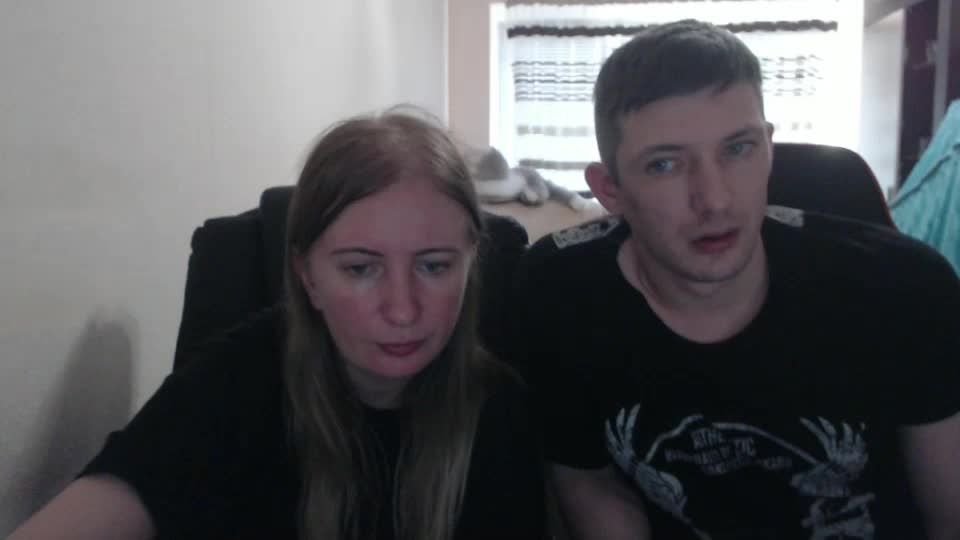 jenisandpeter Live Sex December 19, 2025
