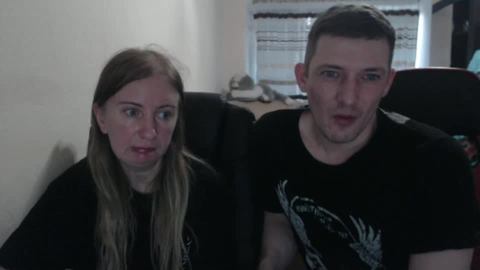 jenisandpeter Live Sex December 19, 2025