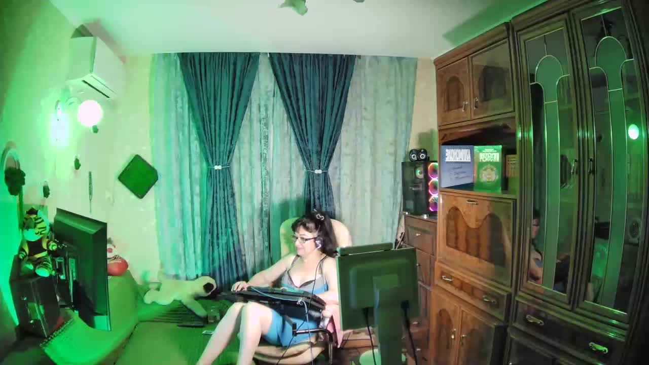 Infodar Live Sex December 18, 2025