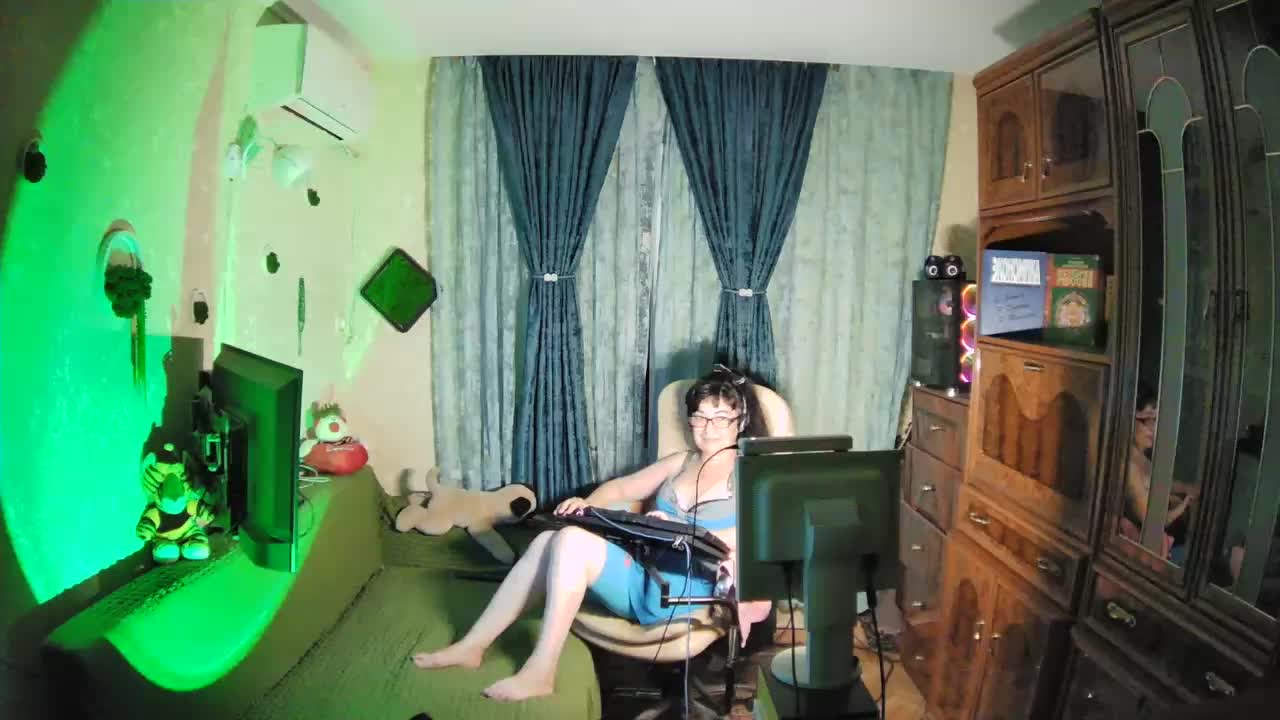 Infodar Live Sex December 18, 2025