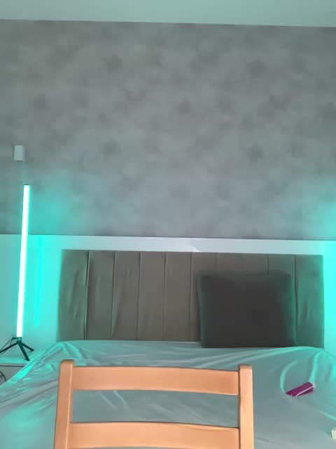 -Nezukoo- Live Sex December 18, 2025