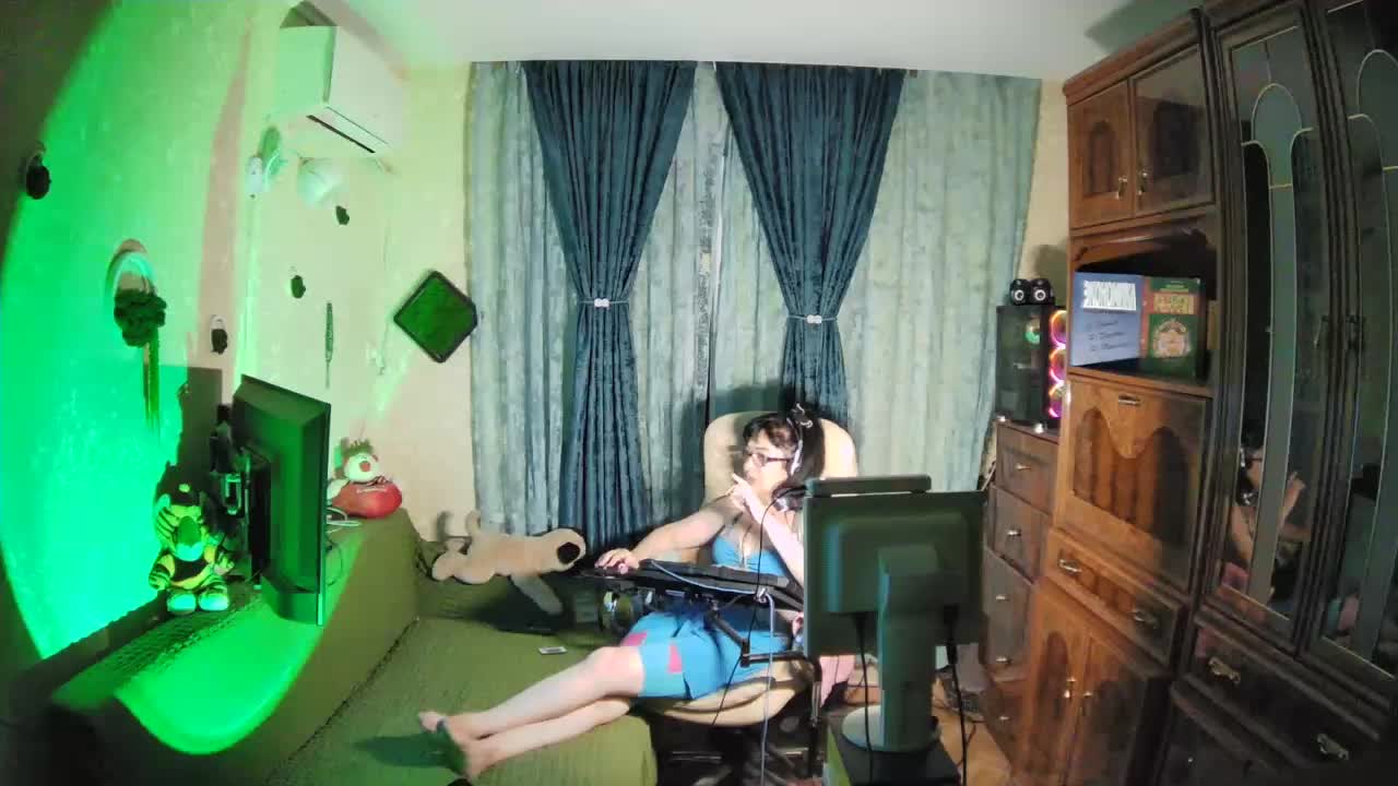 Infodar Live Sex December 18, 2025