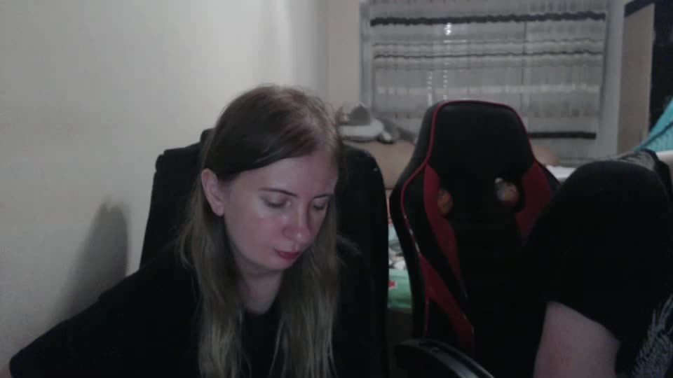 jenisandpeter Live Sex December 19, 2025