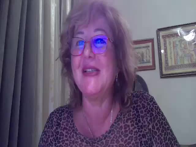 KarinkaSweet Live Sex December 14, 2025