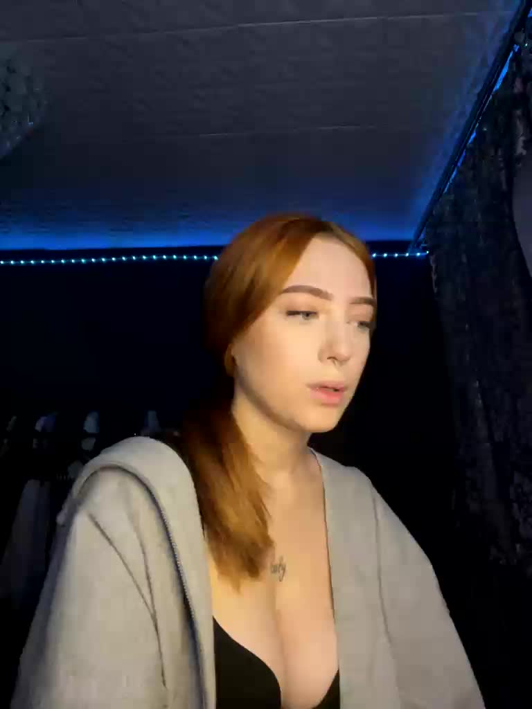 Bestie1-1 Live Sex December 13, 2025