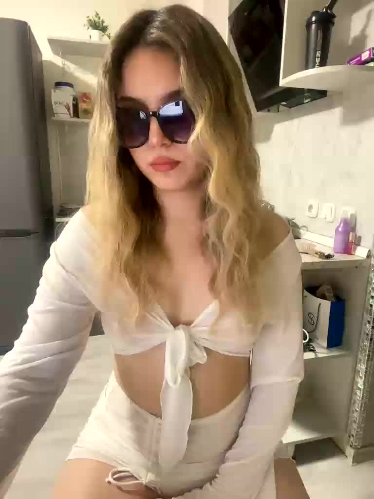 JULIE21 Live Sex December 13, 2025