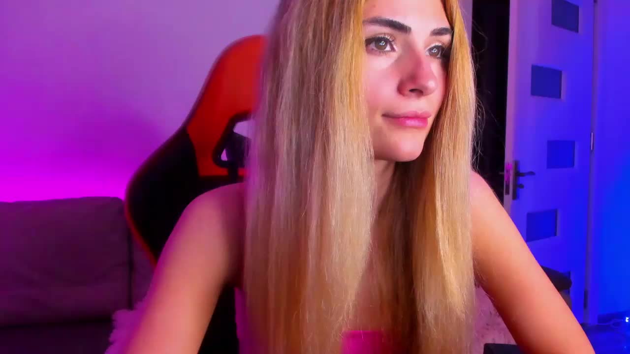 Lynx Live Sex December 14, 2025