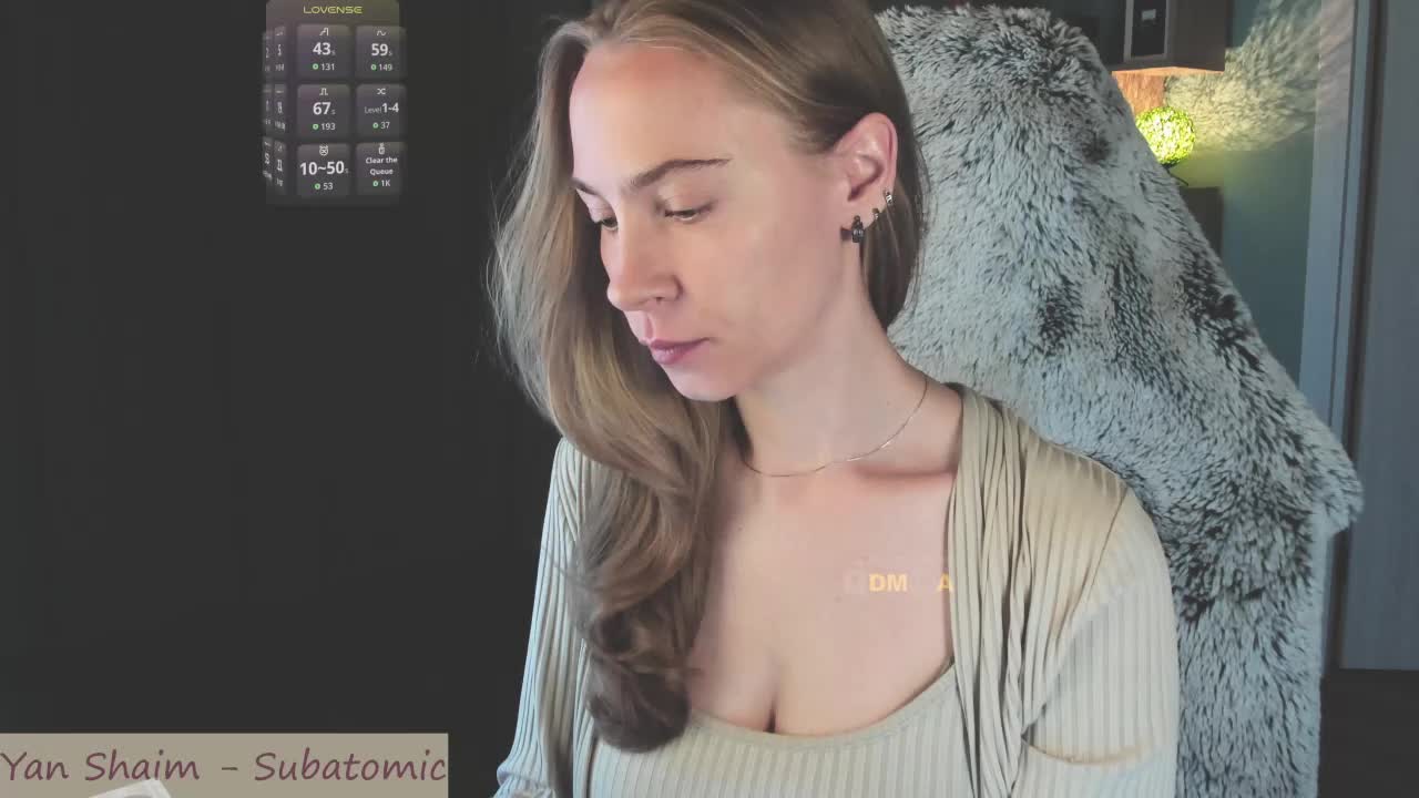 Adamova_Eva Live Sex December 17, 2025