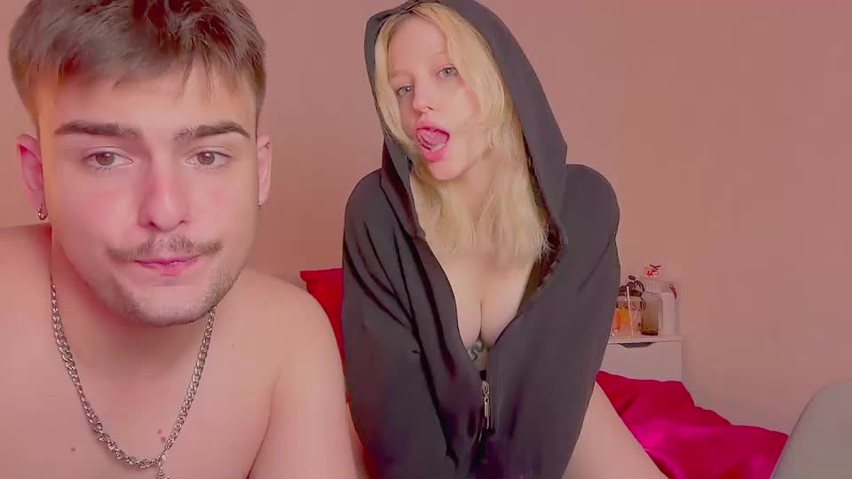 your_molly_mark Live Sex December 17, 2025