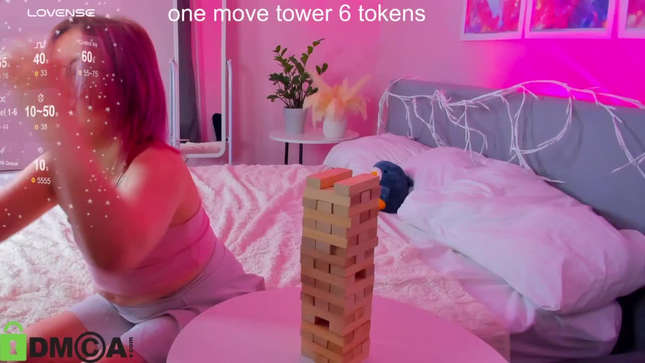 Sara-Moor Live Sex December 17, 2025