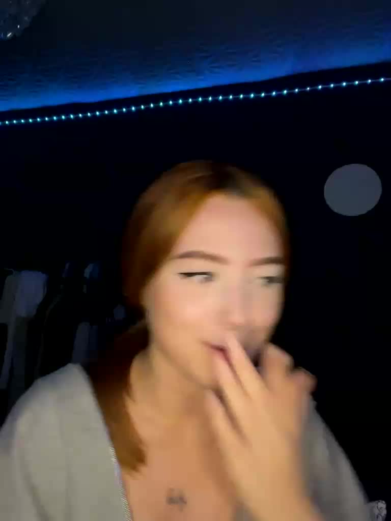 Bestie1-1 Live Sex December 13, 2025