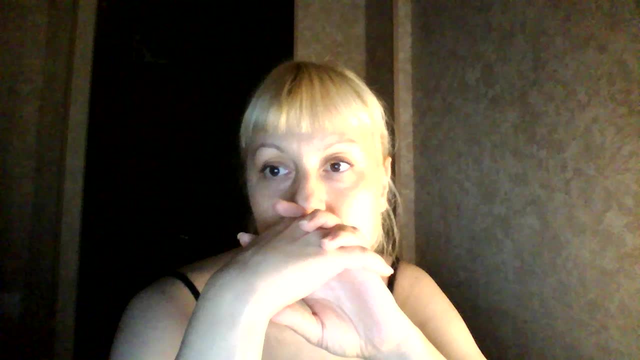 krisss2016 Live Sex December 15, 2025