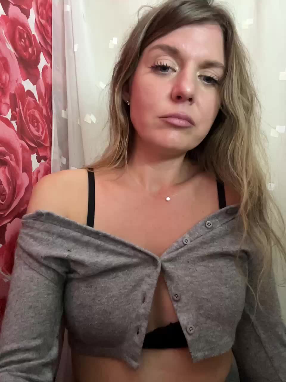 KotiMrrr Live Sex December 17, 2025