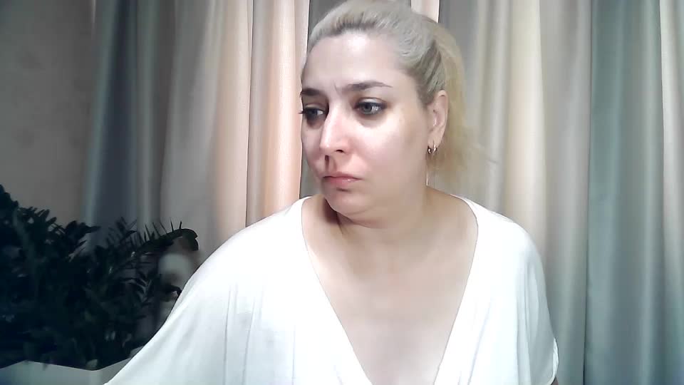 KickaIricka Live Sex December 14, 2025