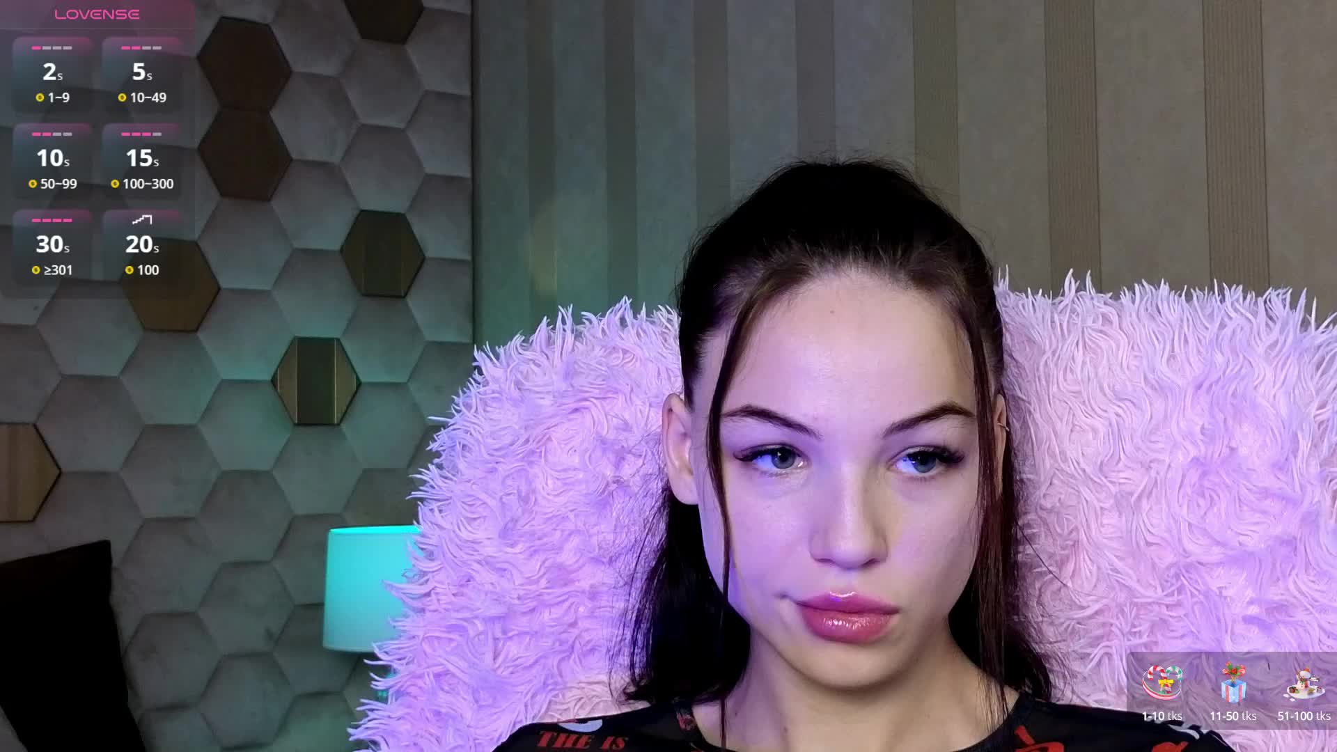 EmilyLuxxxury Live Sex December 13, 2025