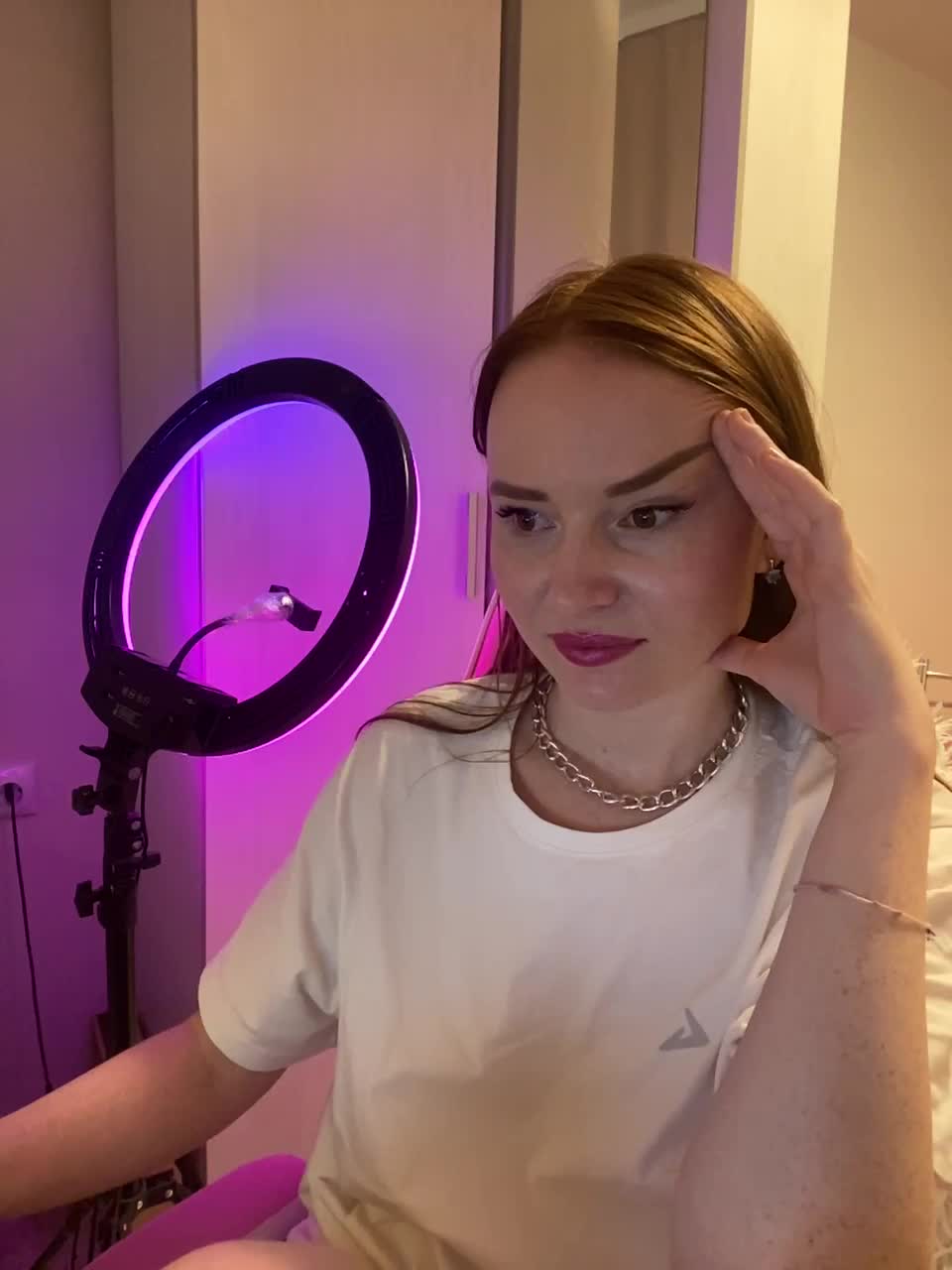 Lisichkina Live Sex December 14, 2025