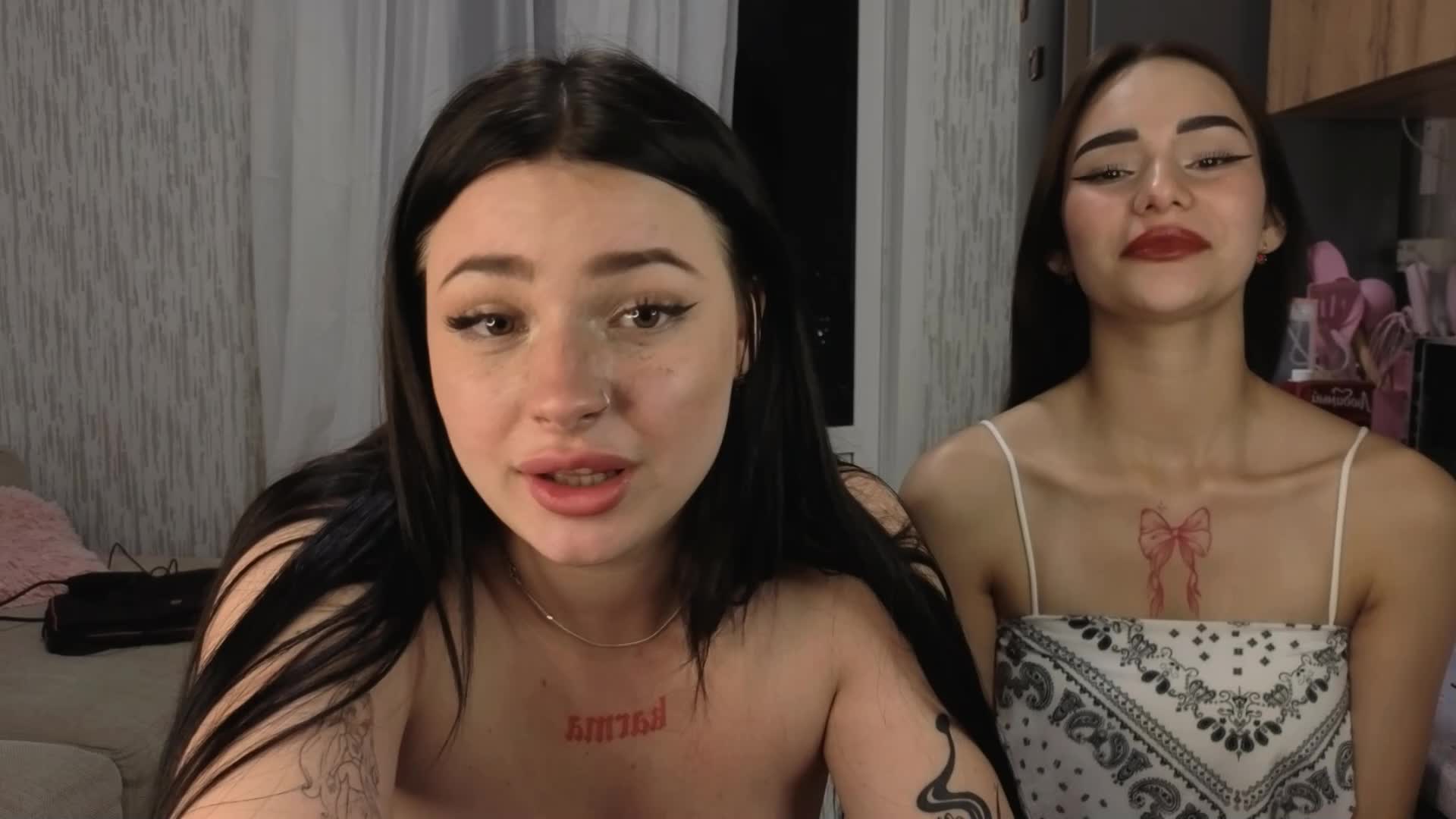 LisaAndDenis Live Sex December 17, 2025