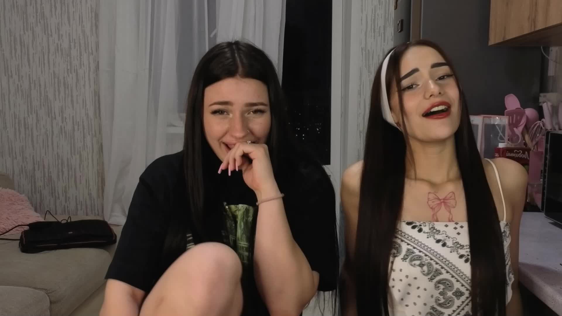 LisaAndDenis Live Sex December 17, 2025