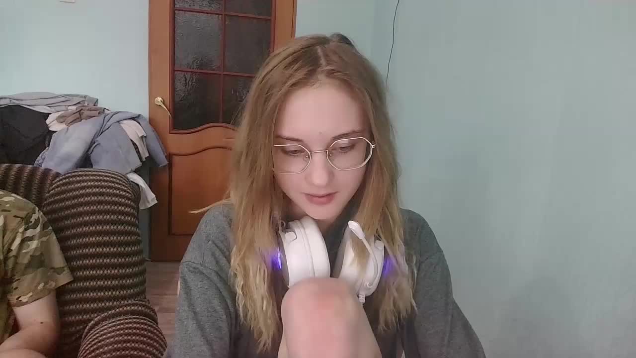 emolina Live Sex December 14, 2025