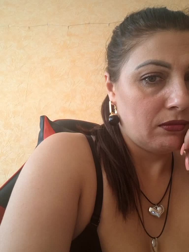 AmyRoses Live Sex December 18, 2025