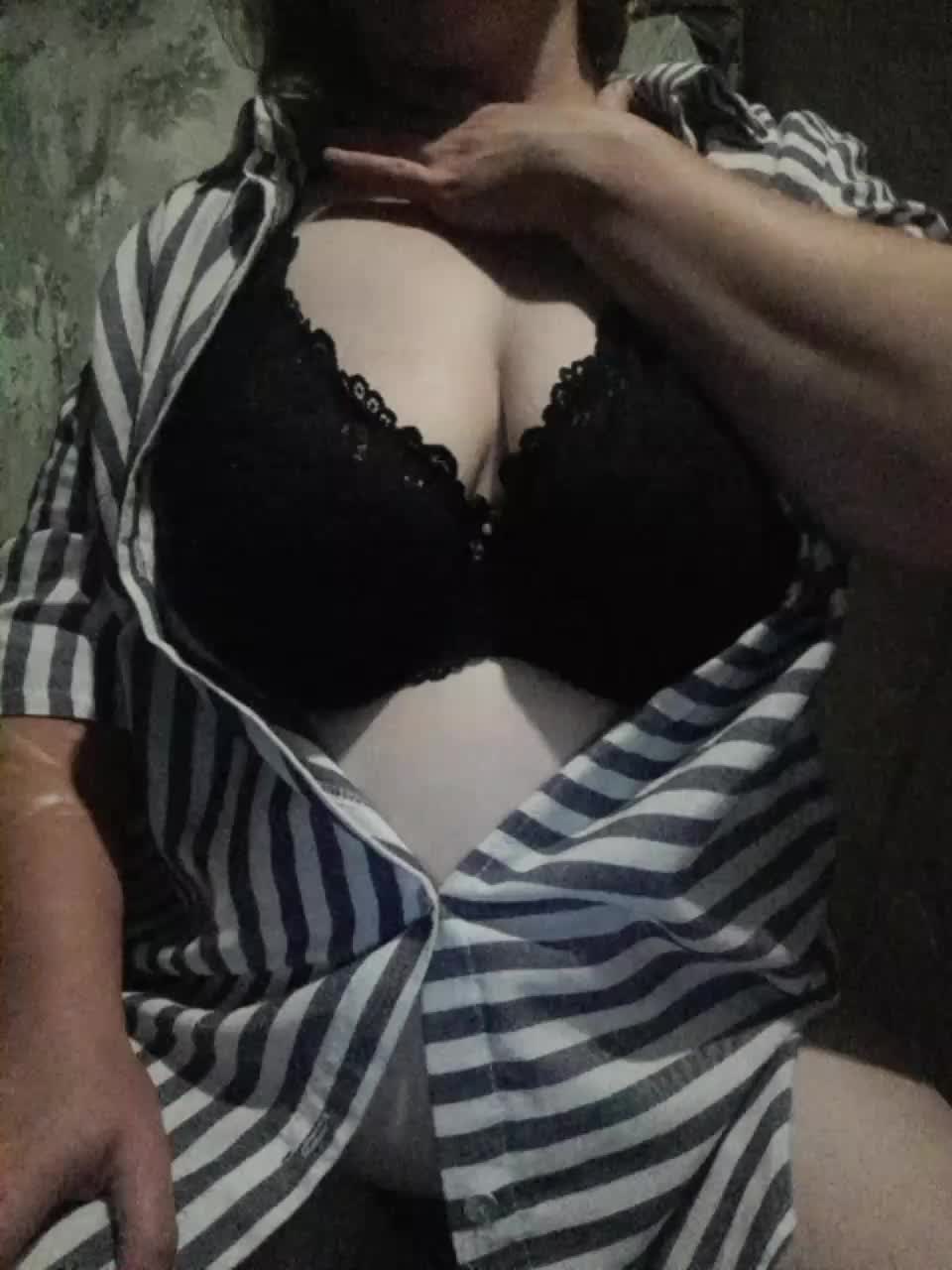 Iriska2025 Live Sex December 18, 2025