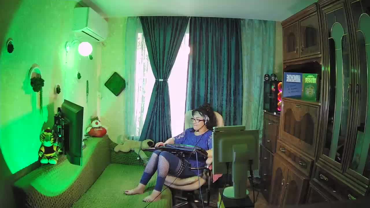 Infodar Live Sex December 18, 2025