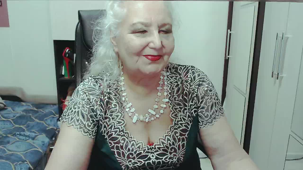 GrannyWants Live Sex December 17, 2025