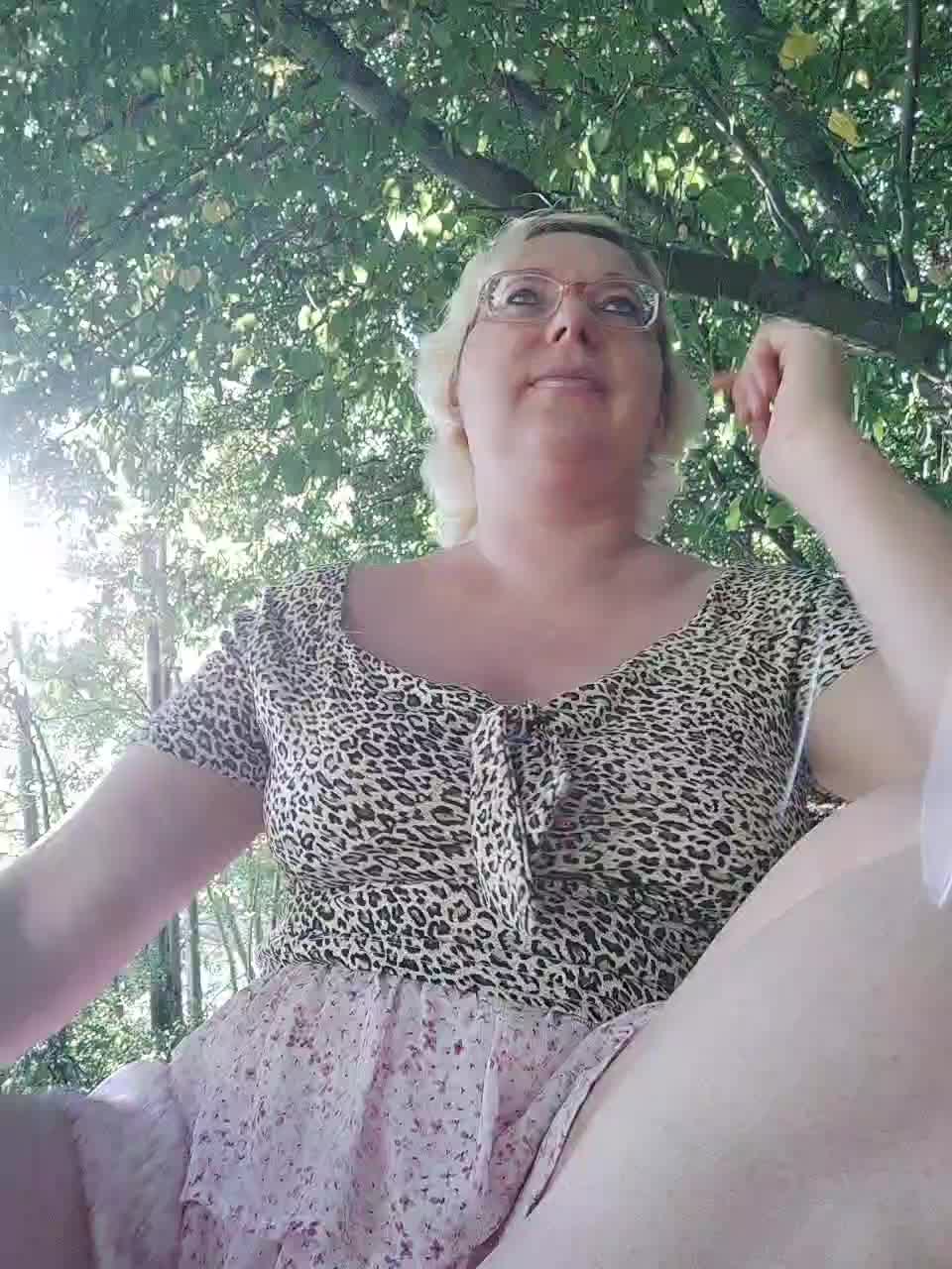 Vika211 Live Sex December 17, 2025