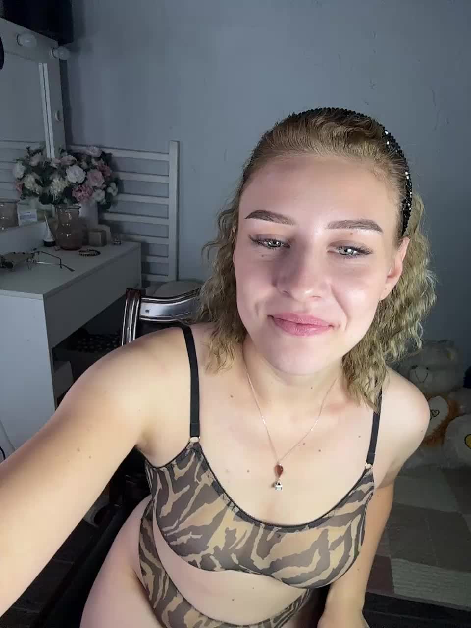 KissyKristy Live Sex December 17, 2025