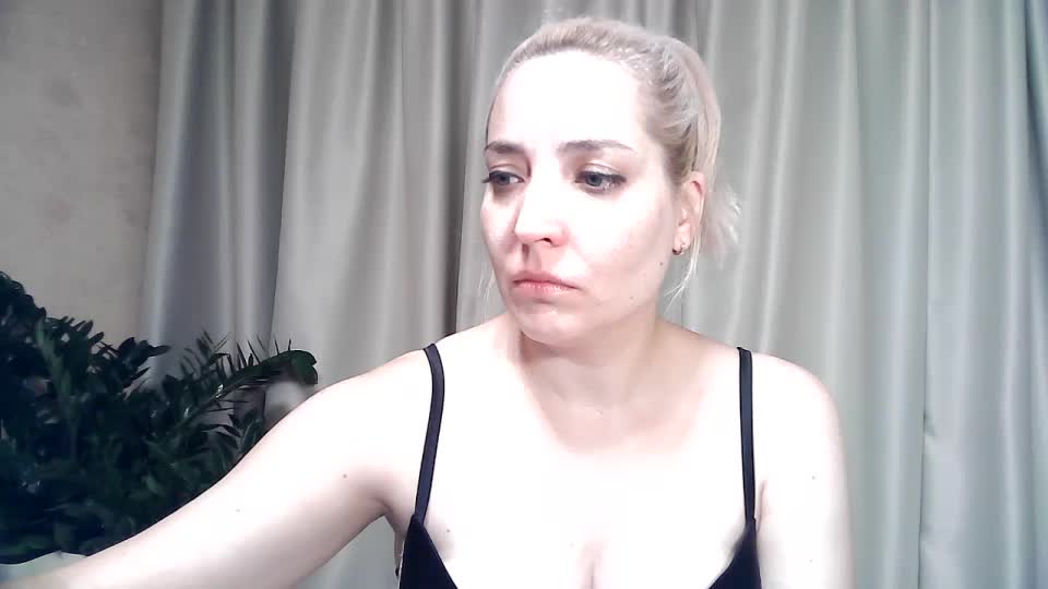 mariska-kiska Live Sex December 19, 2025