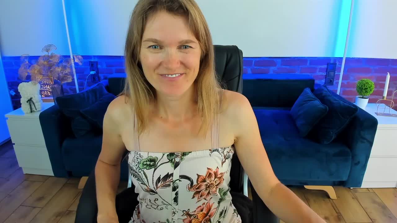 Annabel-xxx Live Sex December 15, 2025