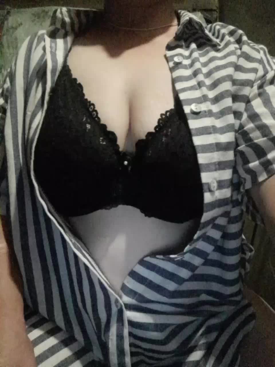 Iriska2025 Live Sex December 18, 2025