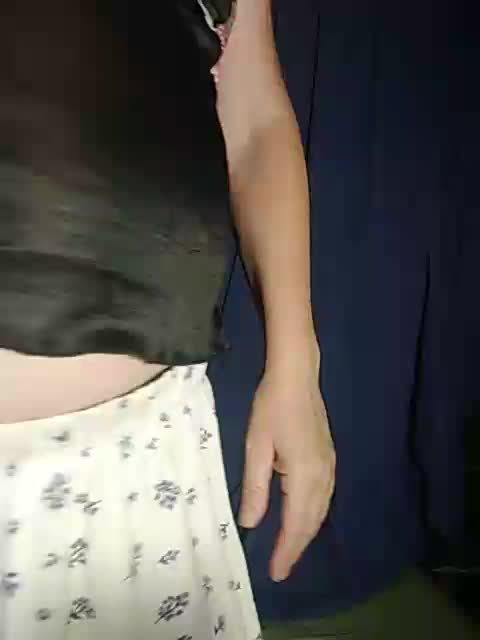 FameLara Live Sex December 17, 2025