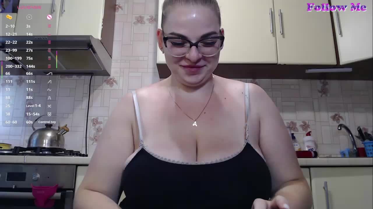 CarolinaDiamond33 Live Sex December 13, 2025