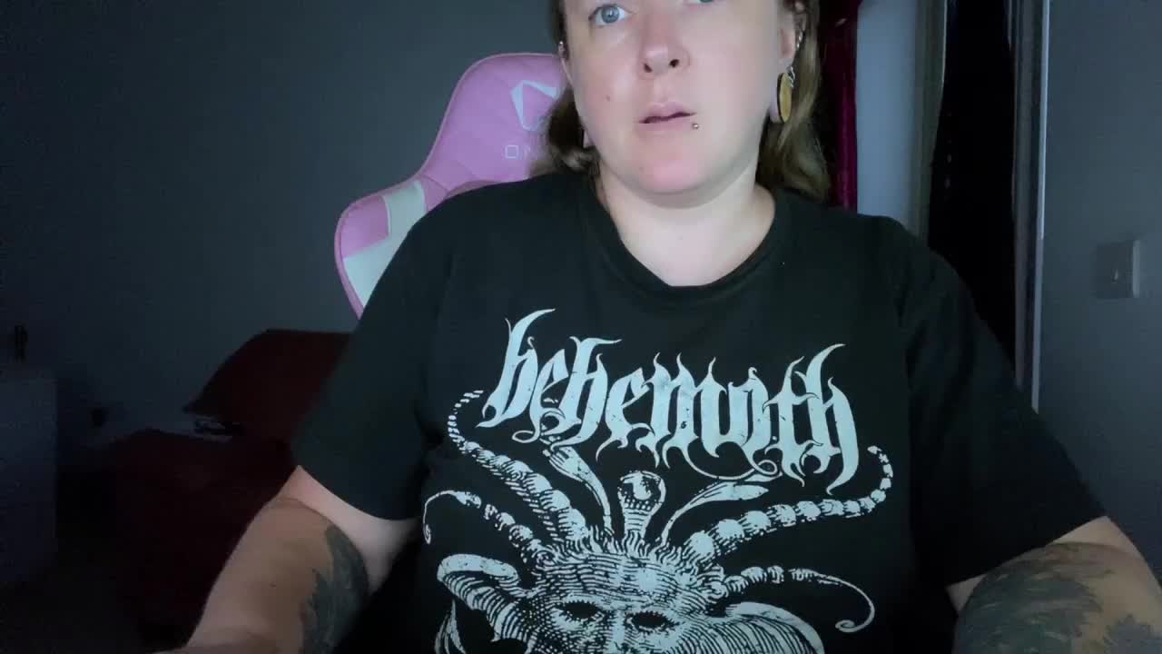 NylonQueen Live Sex December 14, 2025