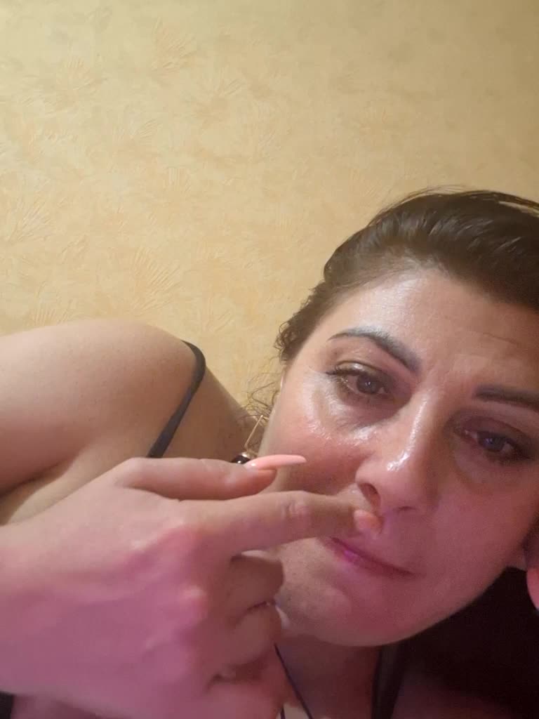 AmyRoses Live Sex December 18, 2025