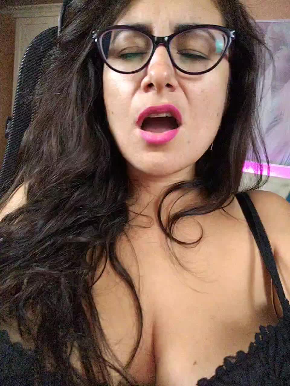 AlicaLovely Live Sex December 18, 2025