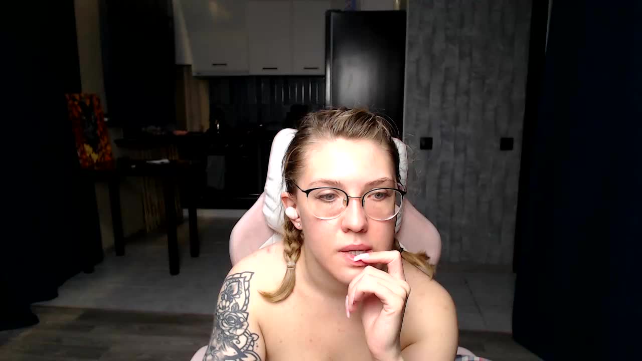 Regimasmile Live Sex December 14, 2025