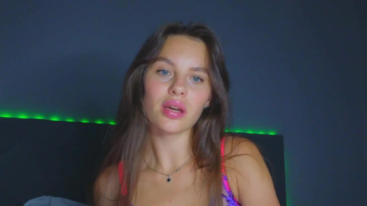 VALERIYAAA Live Sex December 18, 2025