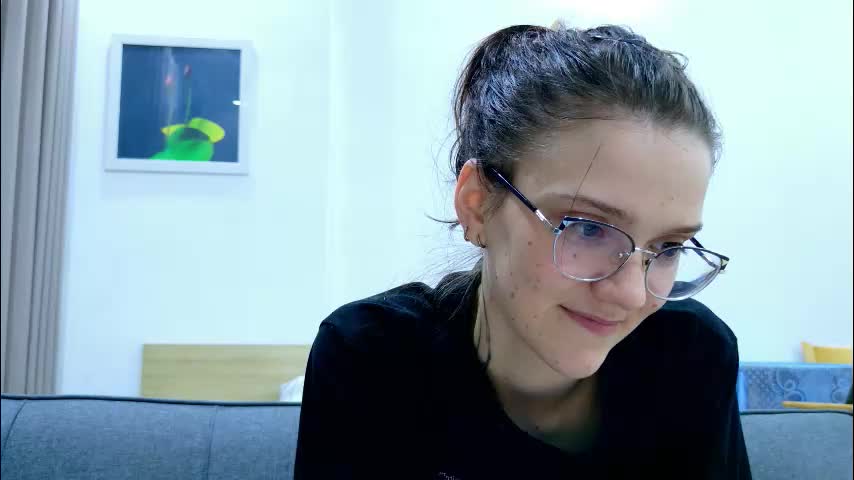 liya_still Live Sex December 13, 2025