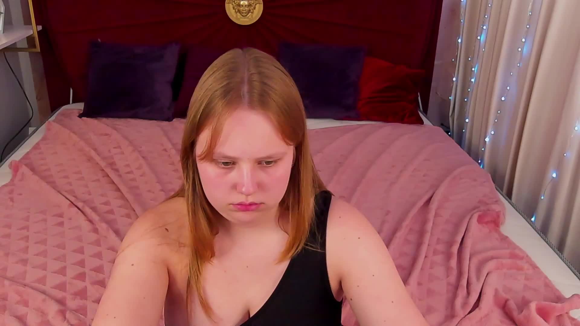 CrystallPaws Live Sex December 18, 2025