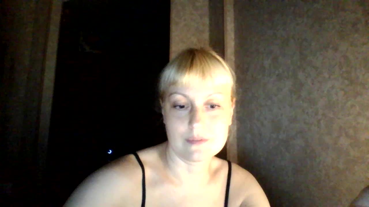 krisss2016 Live Sex December 15, 2025