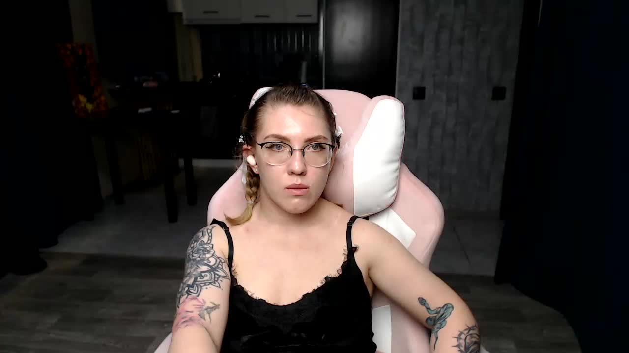 Regimasmile Live Sex December 14, 2025