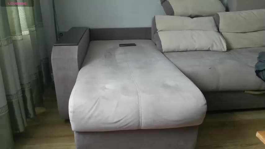 Milaa1998 Live Sex December 15, 2025